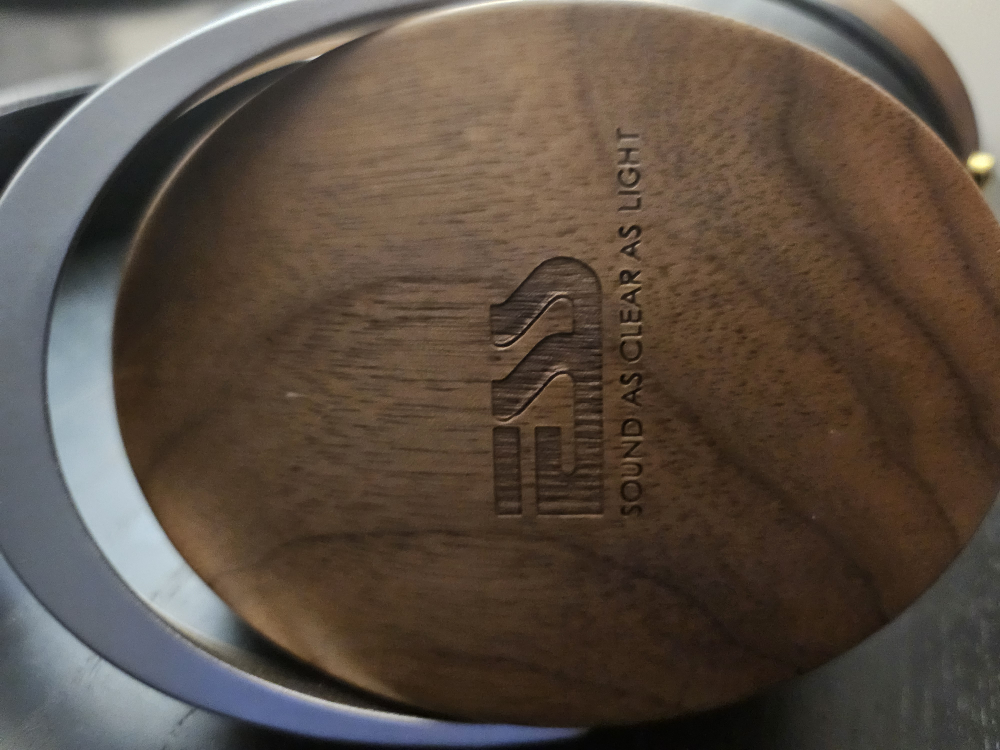 ESS Headphones - Walnut Wood & Grey Metal - photo 3