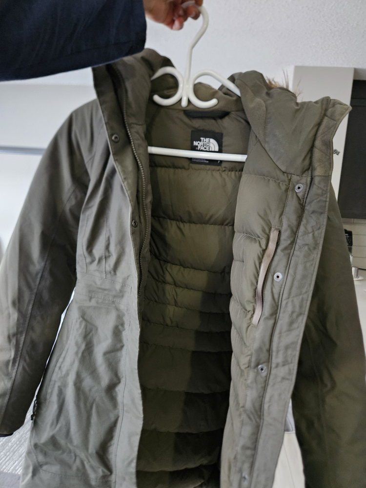 Women's The North Face Arctic Parka - Size L