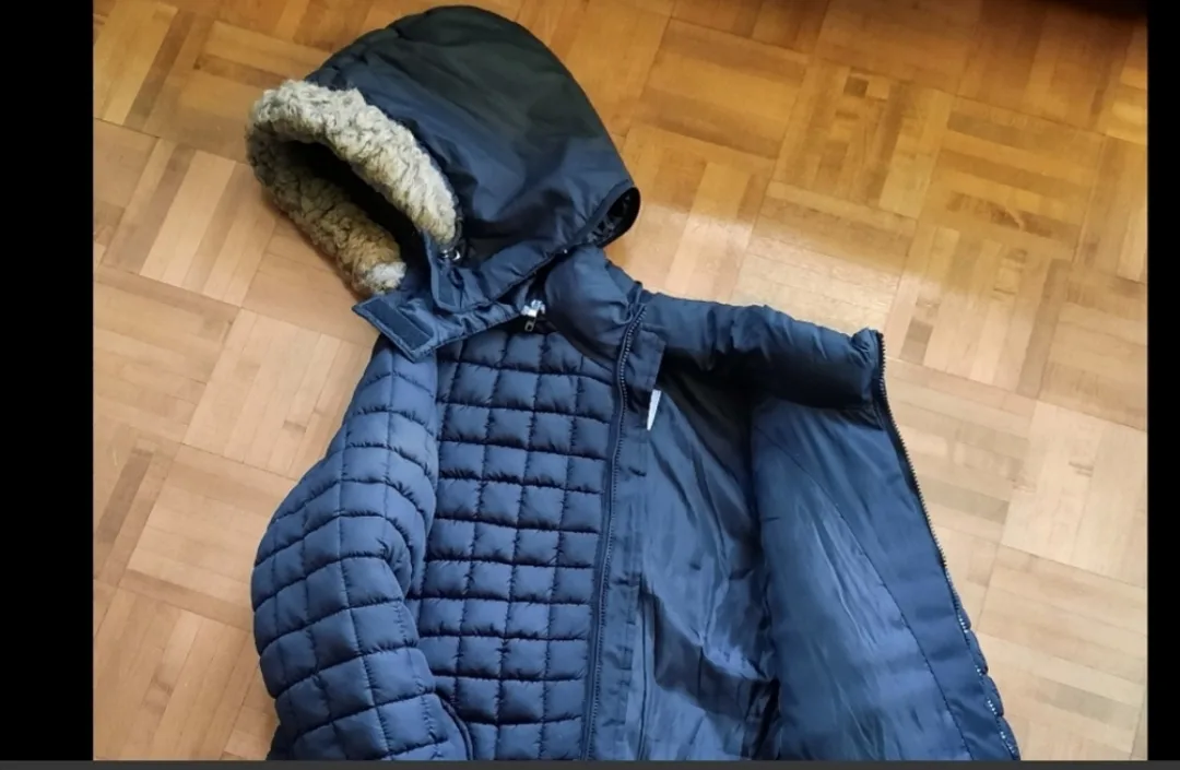 Black Quilted Puffer Jacket with Hood image indicator(3)