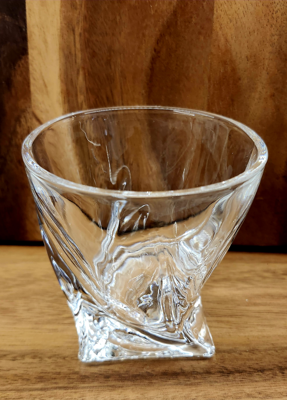 Set of four unique twisted glass tumblers - photo 4