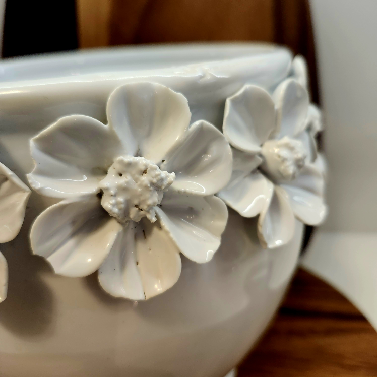 White Ceramic Planter with Flower Detail - photo 2
