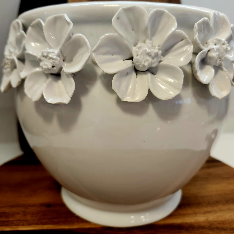 White Ceramic Planter with Flower Detail - photo 4