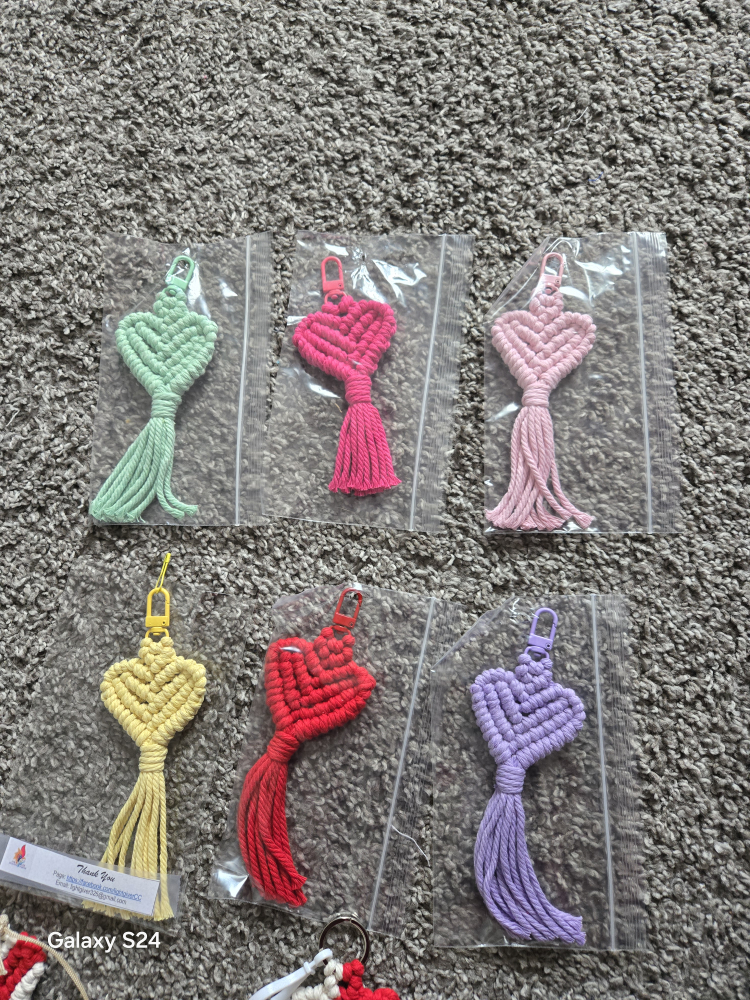Macrame Heart Keychain - photo 4