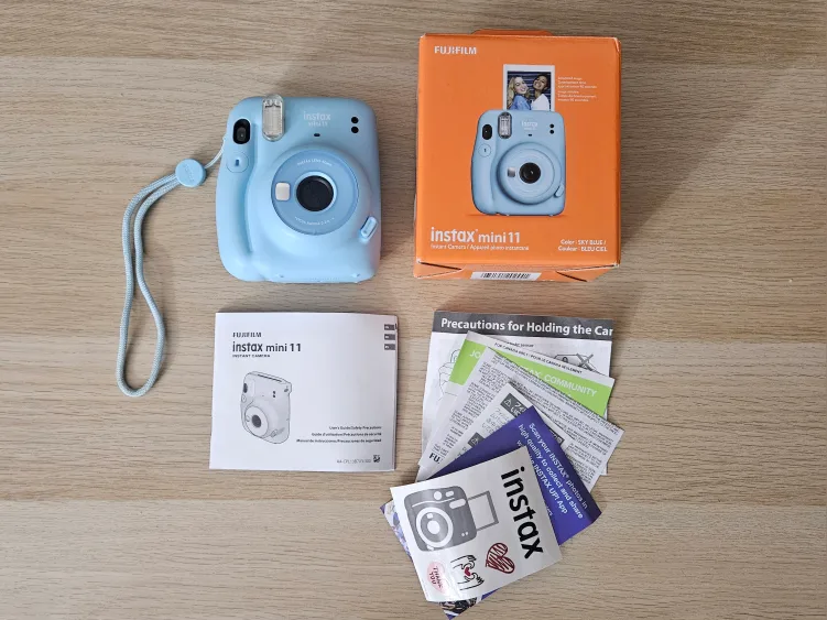 Fujifilm Instax Mini 11 Instant Camera - Light Blue thumbnail