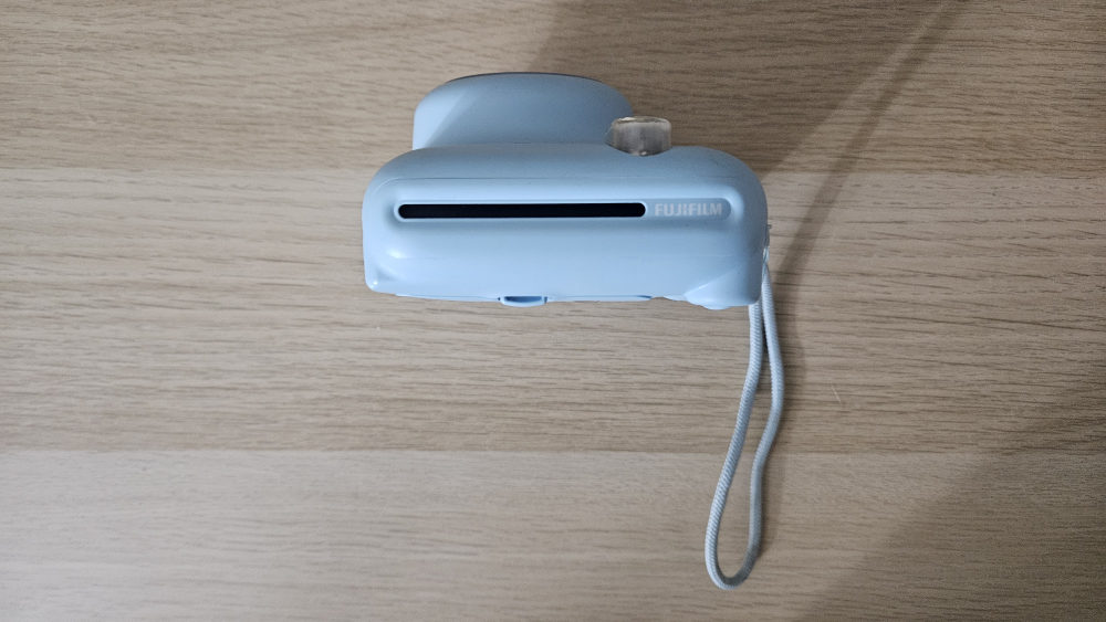 Fujifilm Instax Mini 11 Instant Camera - Light Blue - photo 4