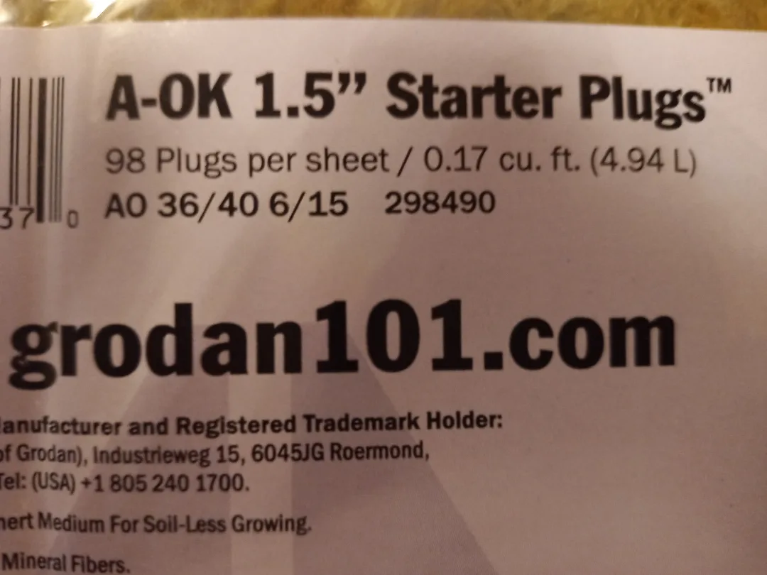 Grodan A-Ok Starter Plugs -  98 per sheet image indicator(3)