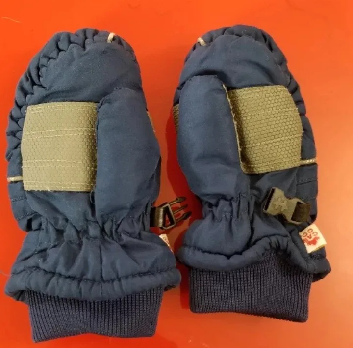 🥕Kids' Insulated Mittens declutter challenge image indicator(2)