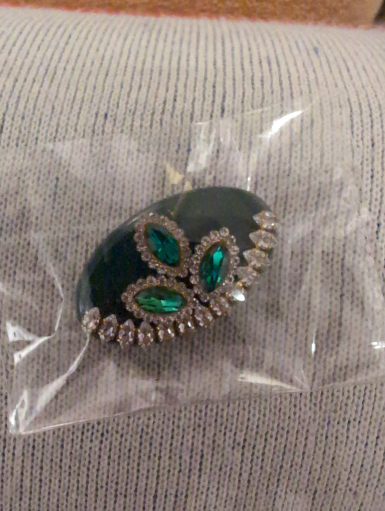 Elegant Green and Crystal Brooch -brand new
