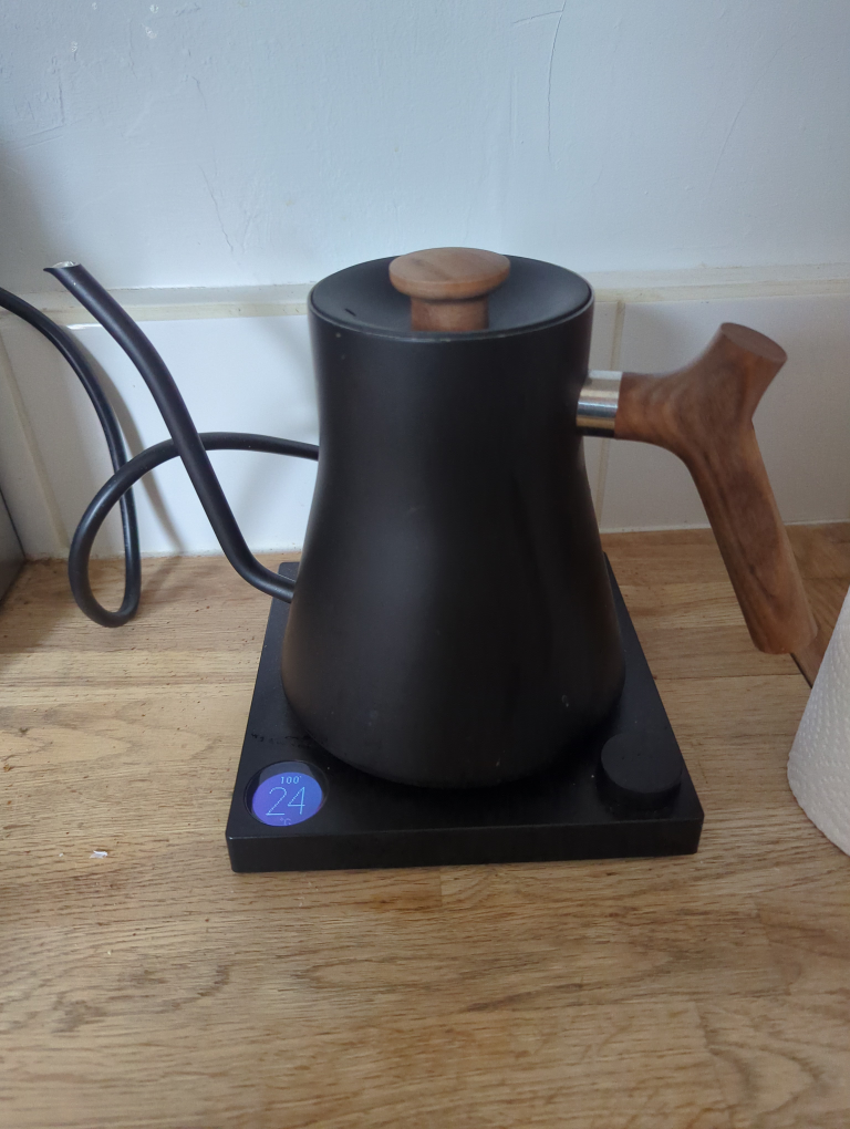 Fellows Electric Gooseneck Kettle with Wooden Handle