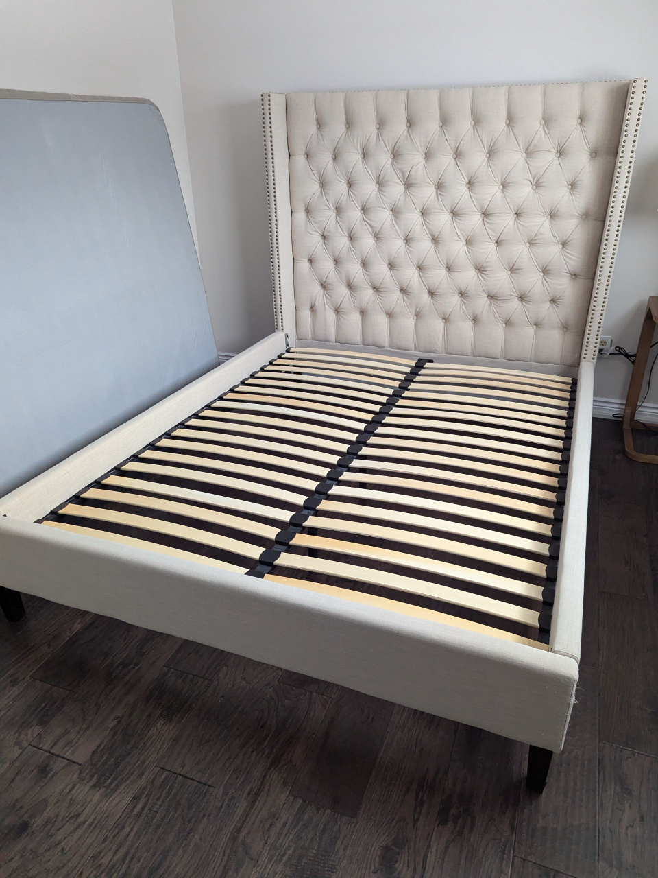 Queen Size Bed Frame - photo 5