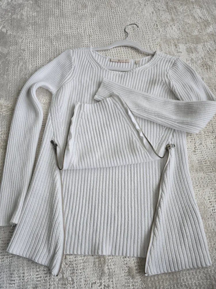 guess sweater xs 100 %cotton image indicator(3)