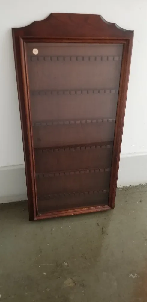 Vintage Wooden Display Case image indicator(3)
