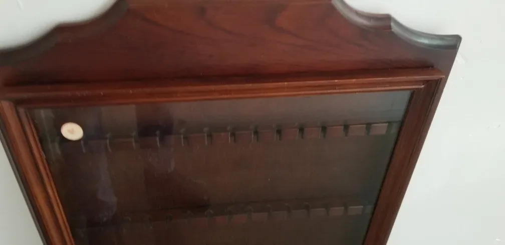 Vintage Wooden Display Case image indicator(4)