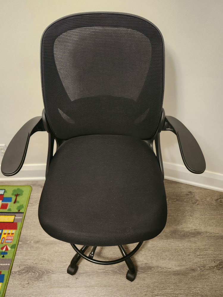 Black Office Chair with Adjustable Height and footrest - photo 3