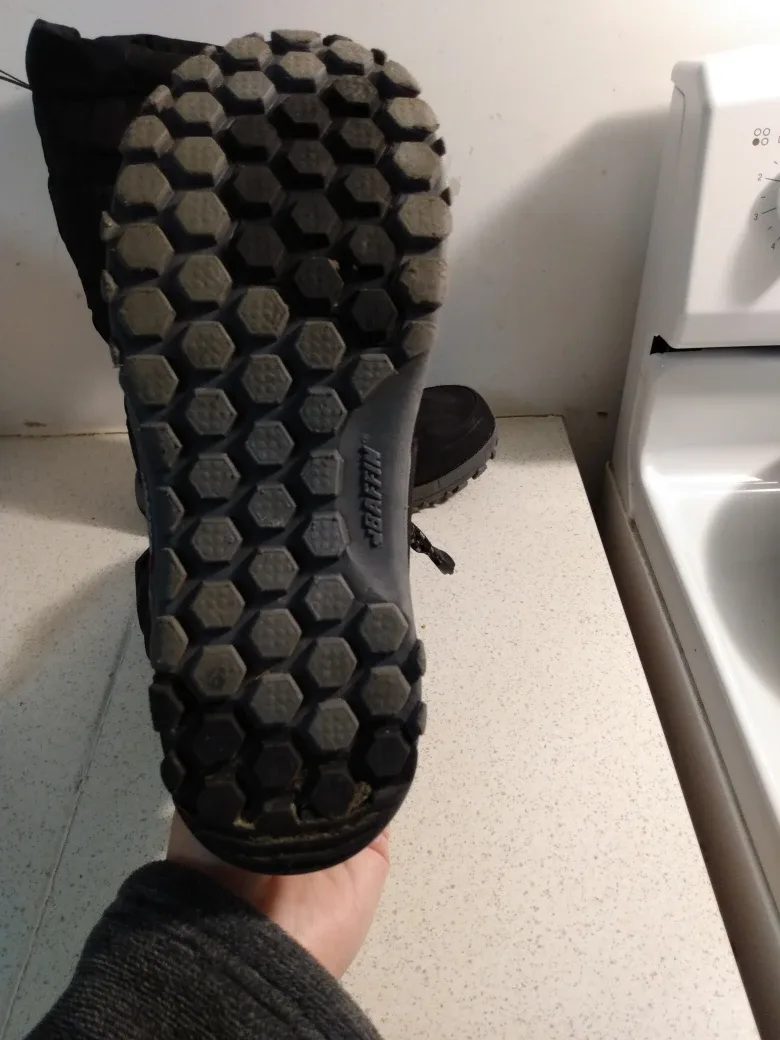 WORN ONCE Baffin Escalate Women's Boots Size 7 (Fits 6-6.5) image indicator(5)