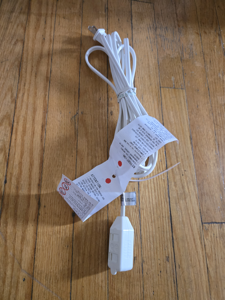 White 3 Outlet Extension Cord