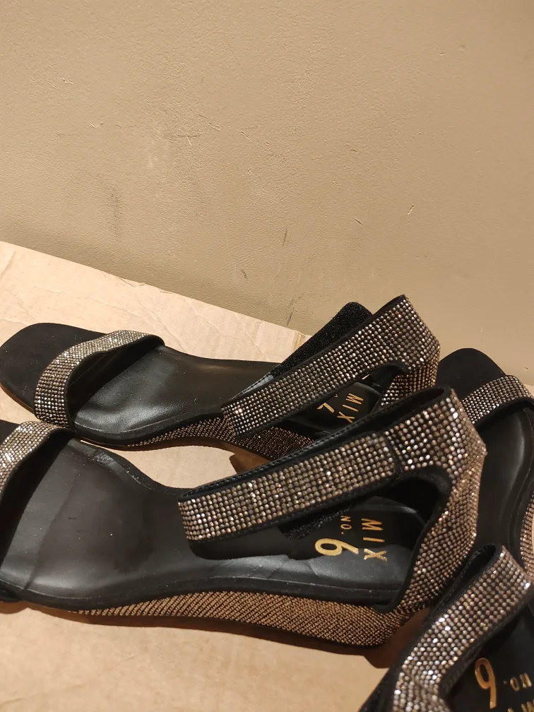 Mix No.6 Black Wedge Sandals with Rhinestones image indicator(3)