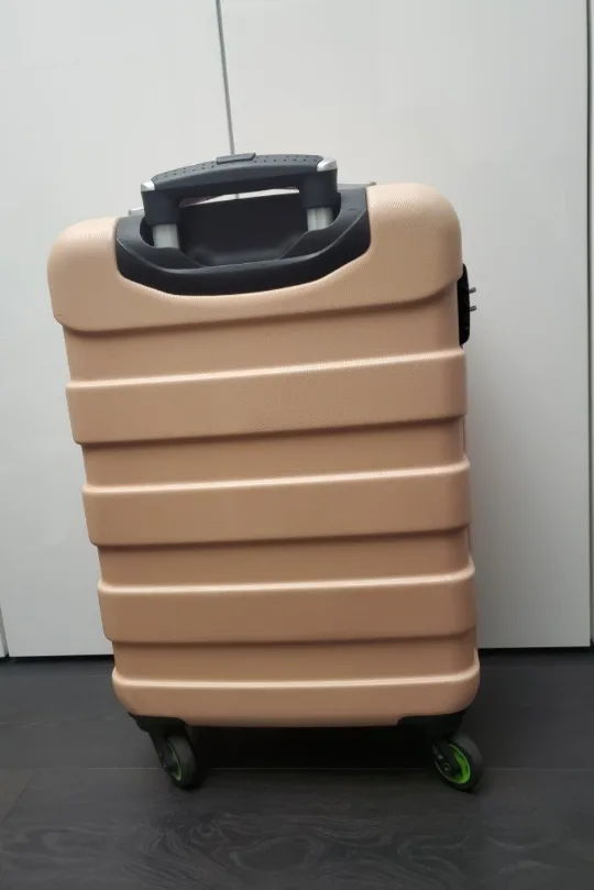 Carry-on luggage - 4 wheels image indicator(2)