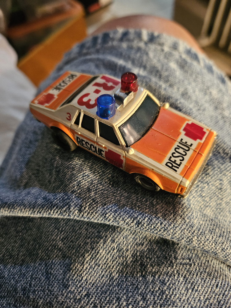 AFX R-3 RESCUE - photo 2