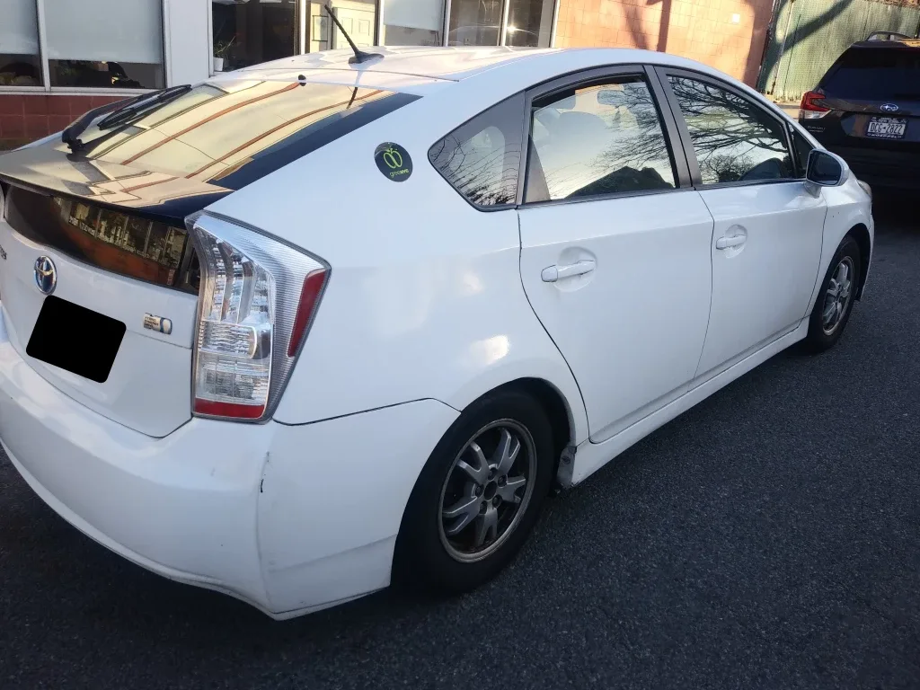 2011 Toyota Prius Hybrid * Alloy Rims image indicator(3)