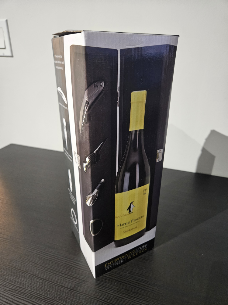 Entertaining Stuff Wine Box with Accessories