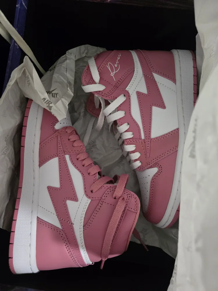 Reves x Air Jordan 1 High Pink Lightning image indicator(5)