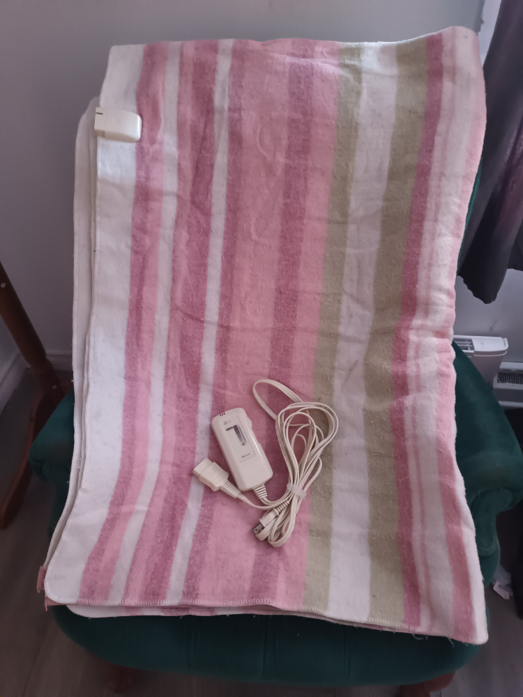 KOIZUMI Electric Heated Throw Blanket