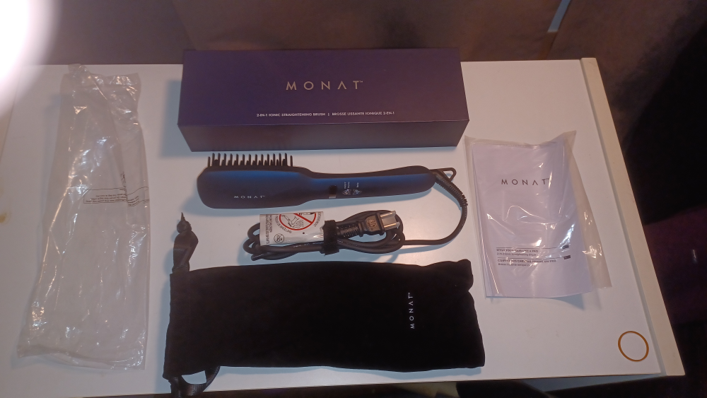 MONAT 2-in-1 Ionic Straightening Brush - Brand New