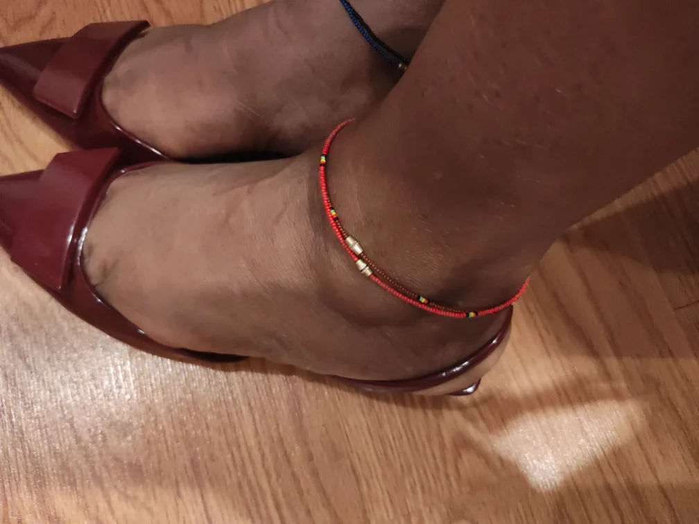 Zara Burgundy Pointed-Toe Slingback Flats image indicator(8)