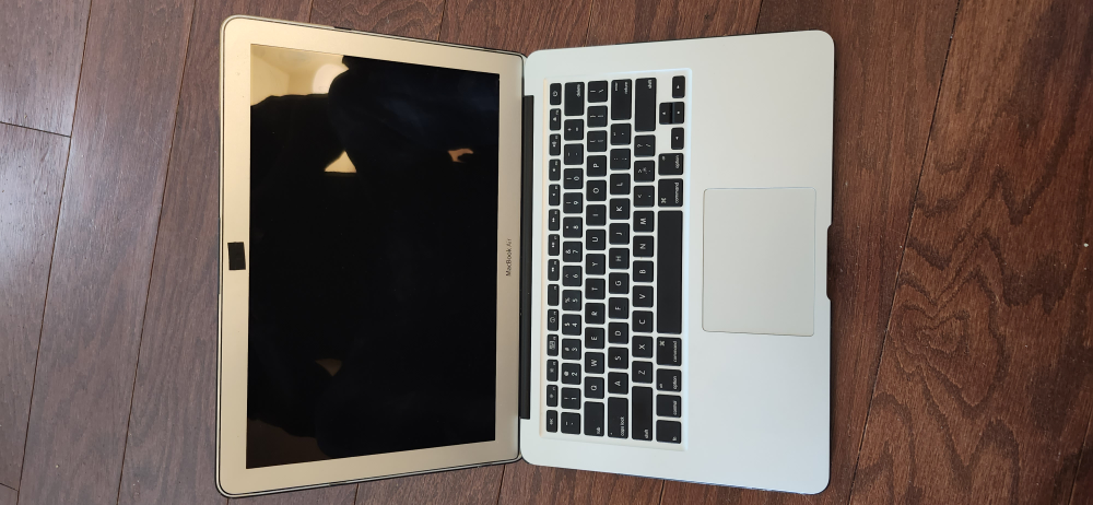 MacBook Air 13-inch Laptop