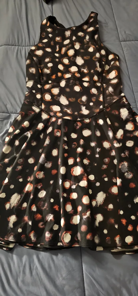 Lululemon Size 4  Dress image indicator(8)