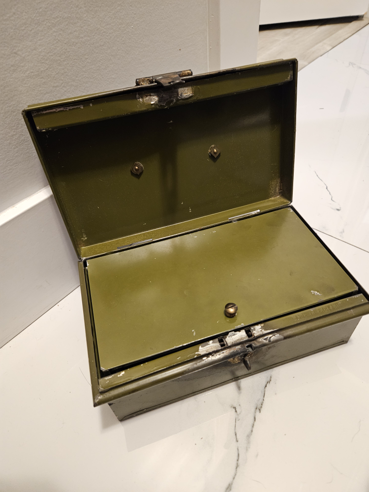 Vintage Metal Cash Box with Tray - photo 2