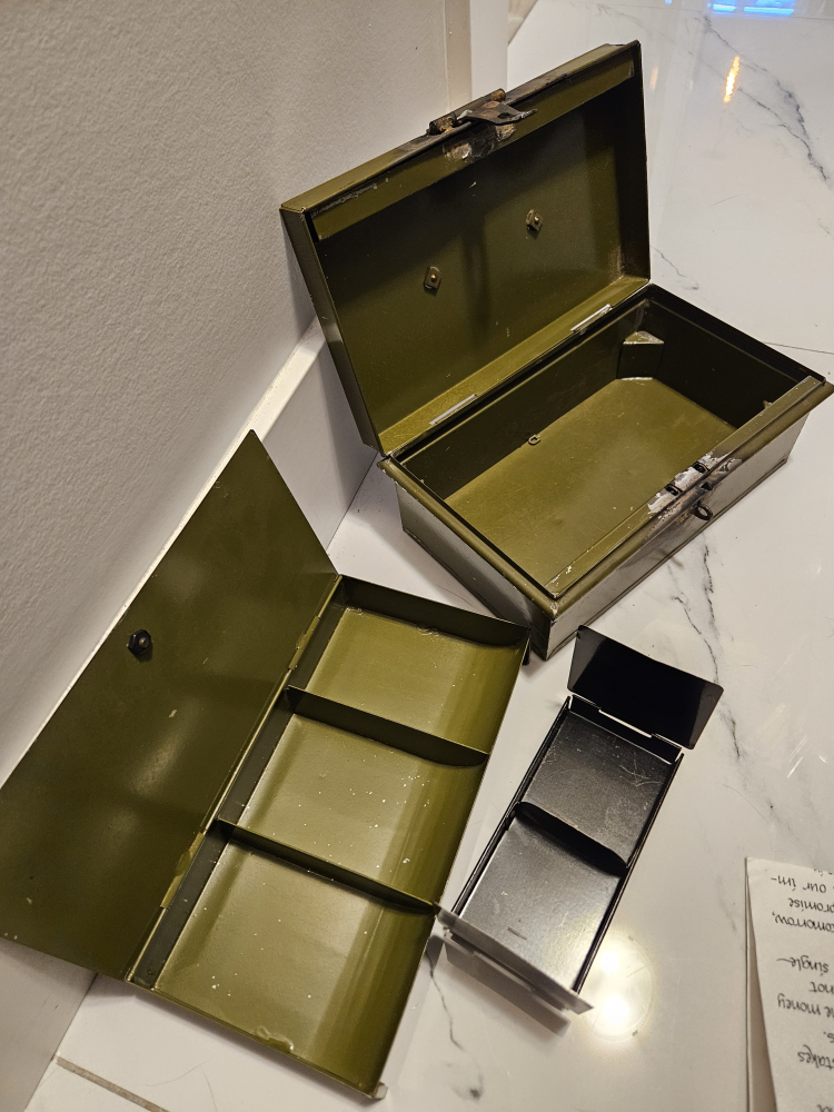Vintage Metal Cash Box with Tray - photo 4