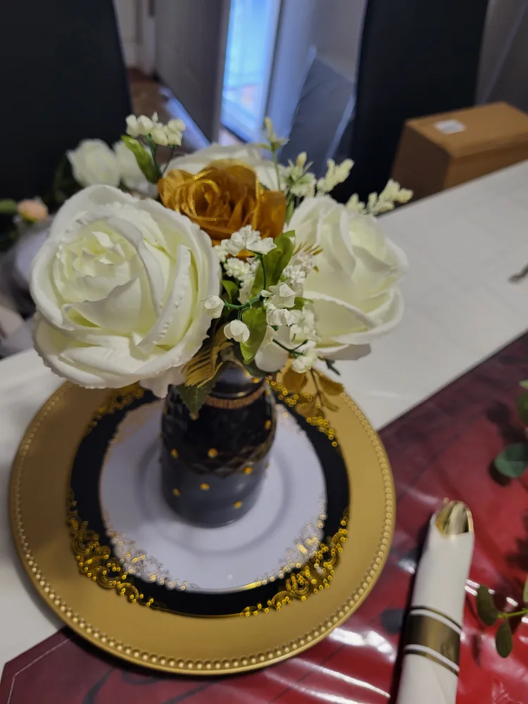 6 White and Gold  flower arrangements image indicator(2)