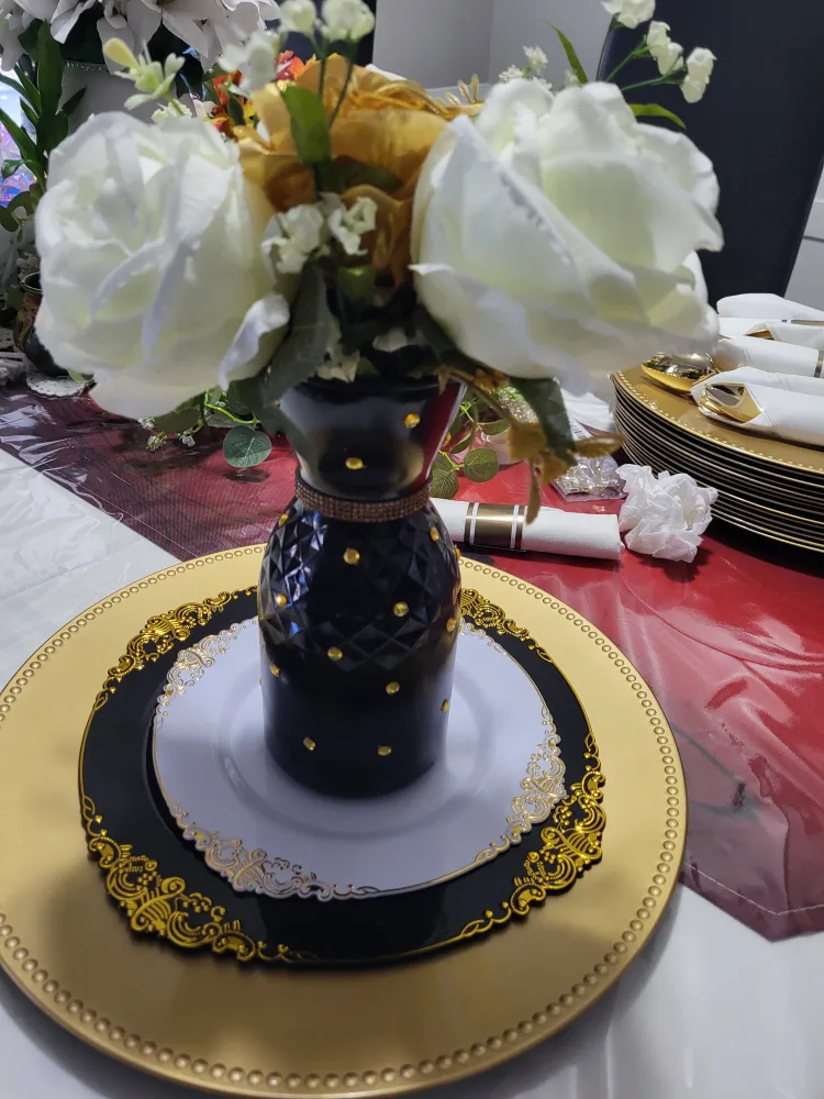6 White and Gold  flower arrangements image indicator(3)