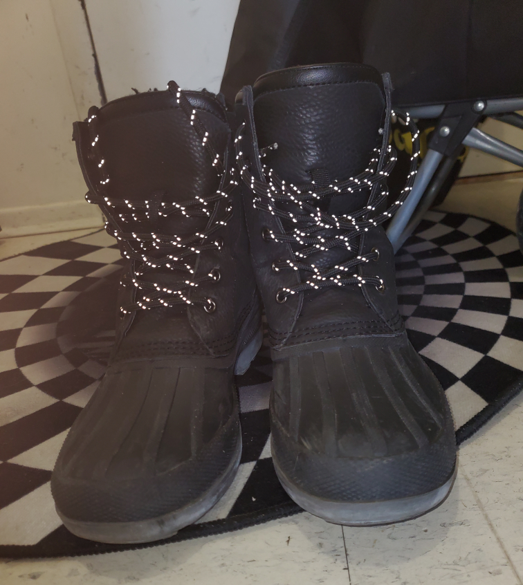 Crown Vintage Black Leather Lace-Up winter Boots