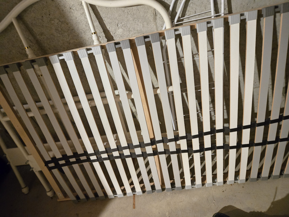 IKEA KÄSTEREN White Metal Single Bed Frame - photo 2