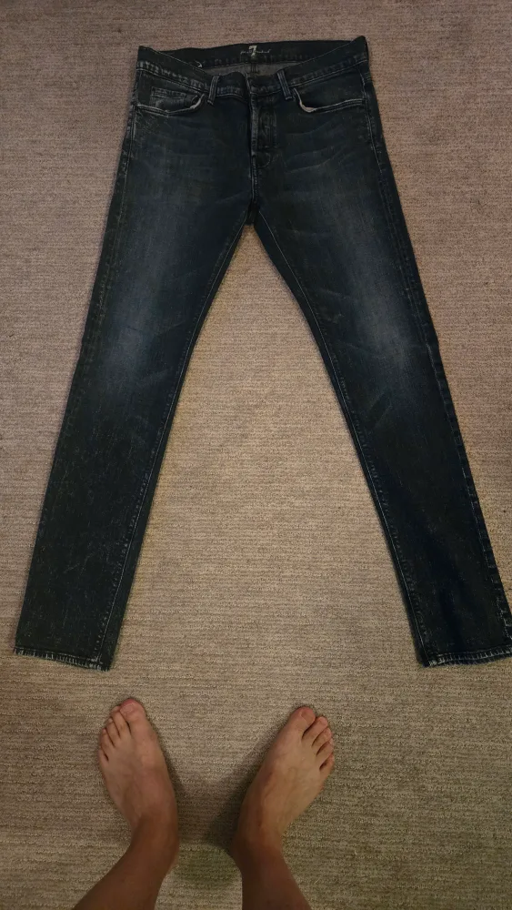 7 For All Mankind Rhigby Jeans - Size 33 image indicator(2)
