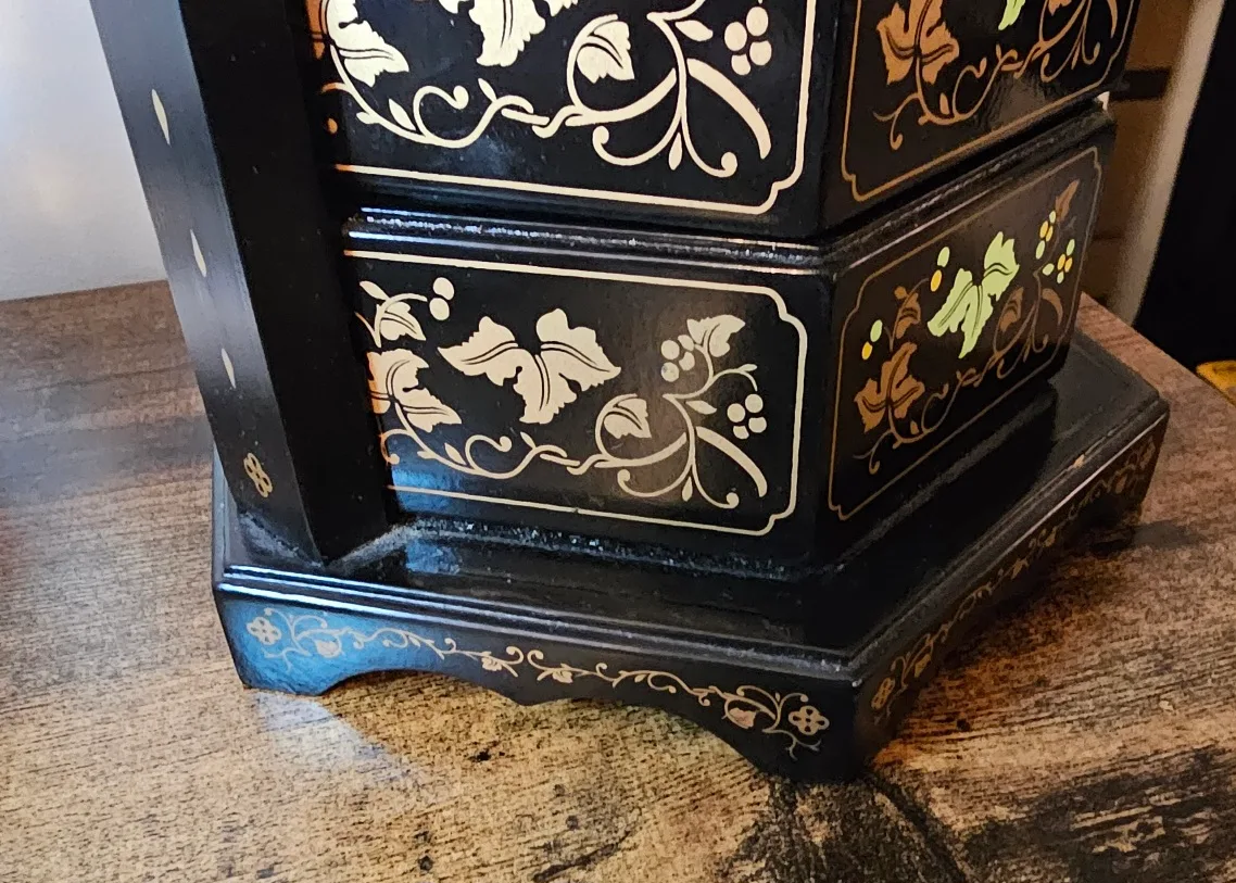 Vintage Hexagonal Stacking Jewellery Box with Carry Handle image indicator(5)