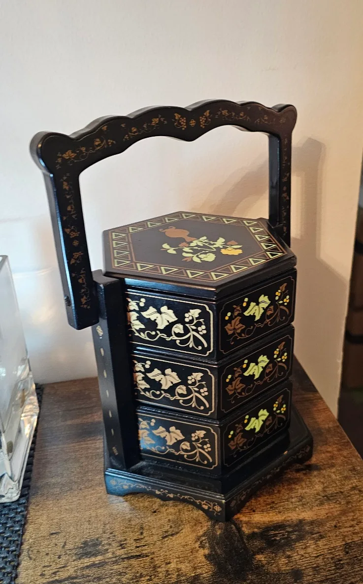 Vintage Hexagonal Stacking Jewellery Box with Carry Handle image indicator(6)