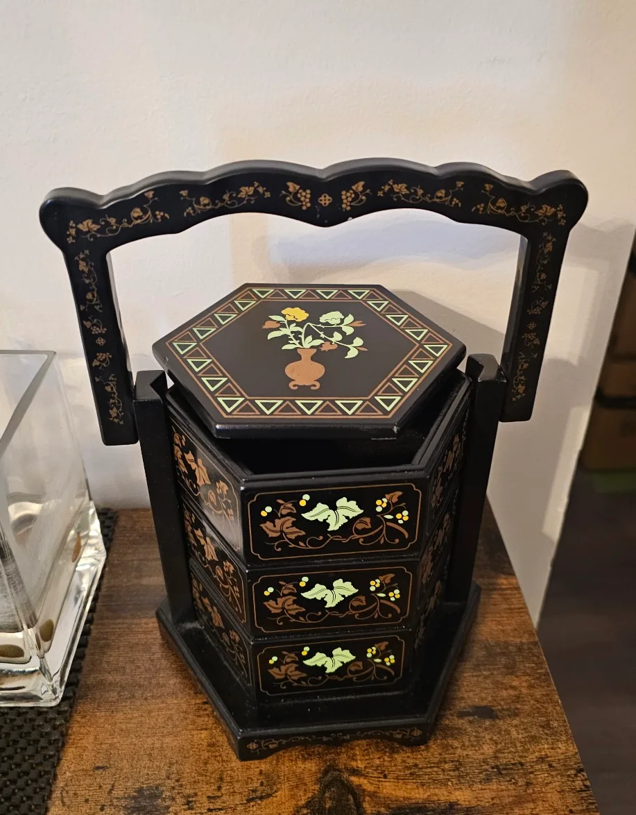 Vintage Hexagonal Stacking Jewellery Box with Carry Handle image indicator(2)