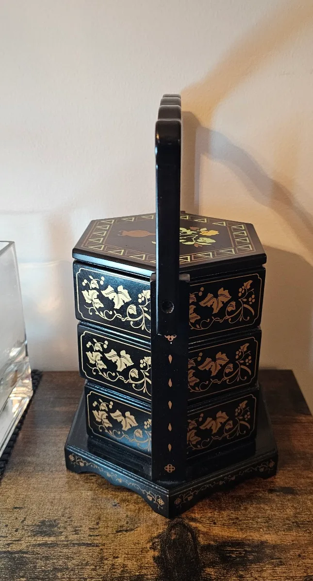 Vintage Hexagonal Stacking Jewellery Box with Carry Handle image indicator(7)