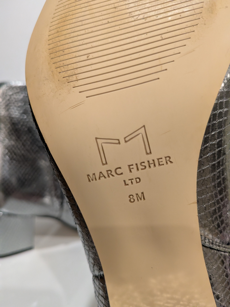 Marc Fisher LTD Silver Snakeskin Ankle Boots - Size 8M - photo 4