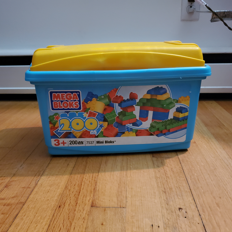 Mega Bloks 200 Blocks & Container
