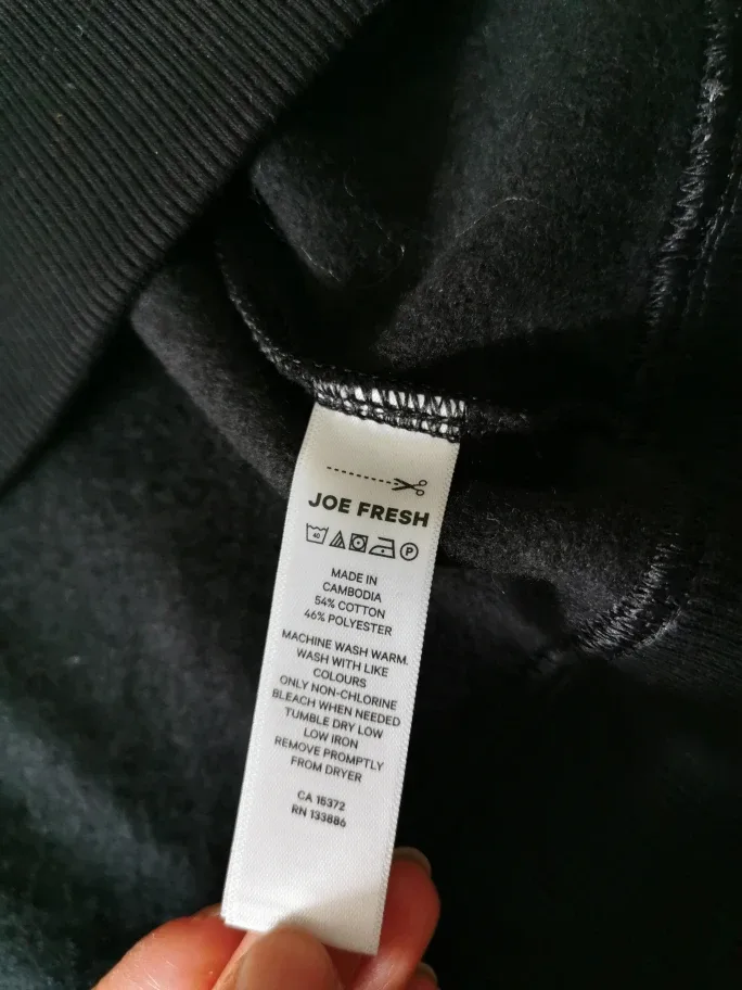 FINAL PRICE Joe Fresh Black Cropped Cardigan Sweater image indicator(4)