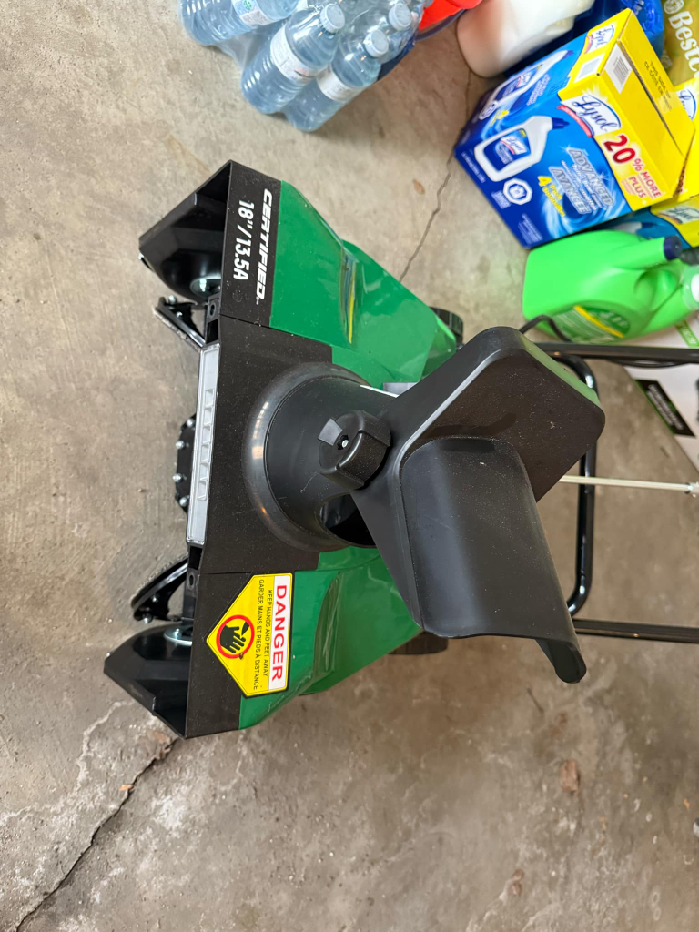 Certified 18"/13.5A Electric Snow Thrower - photo 4