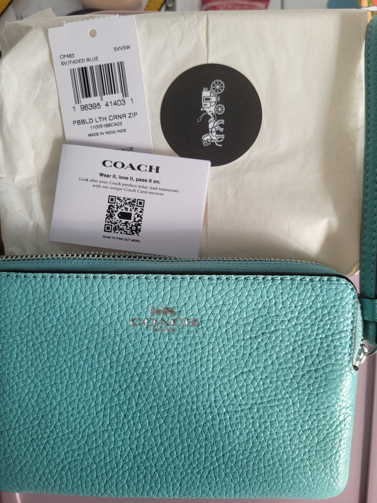 Coach Wristlet - photo 3