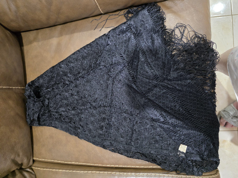 #FreecycleBlack Lace Shawl with Fringe