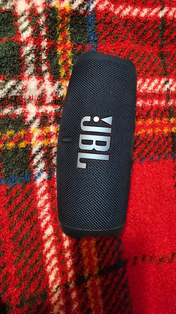 JBL Charge 5 Portable Bluetooth Speaker (Blue) - Like New image indicator(5)