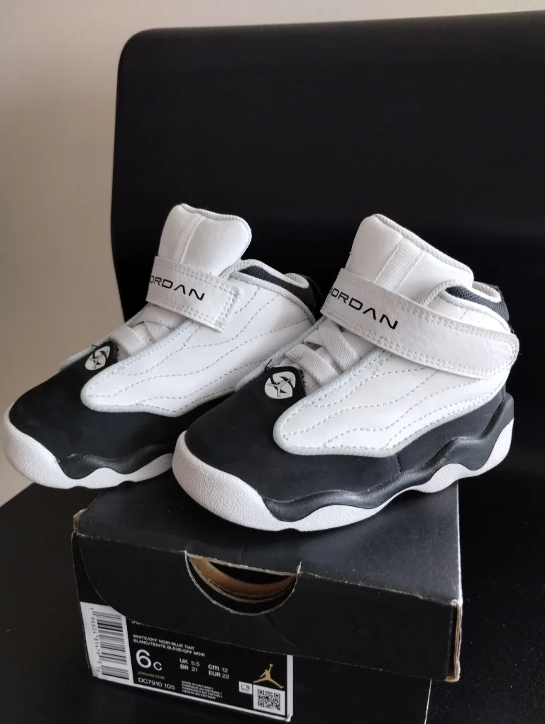 Jordan Baby Shoes Size 6C image indicator(2)